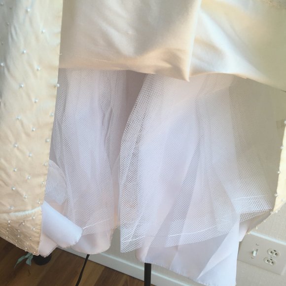 NWOT! Formal/Flowergirl White Dress Child Creation 3046 - Picture 8 of 9